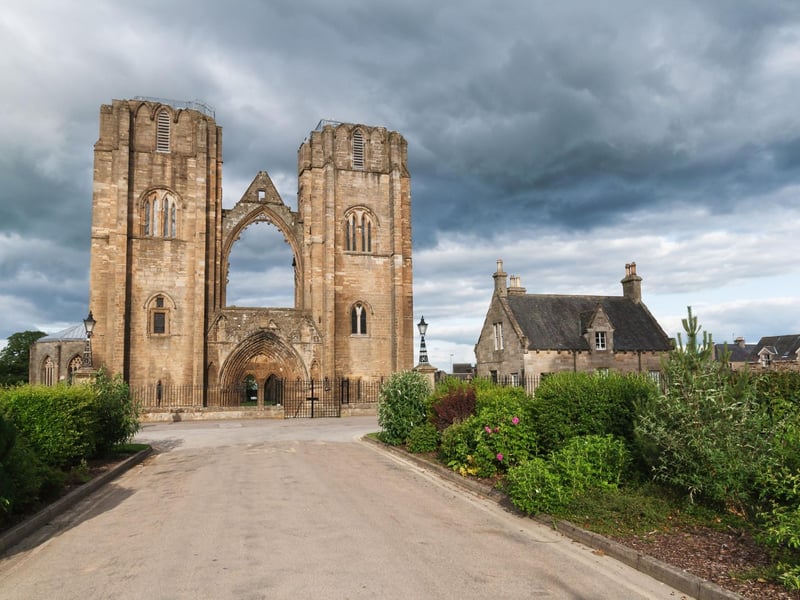 Elgin's photogenic Victorian streets contain an array of independent shops, pubs and cafes, and provides a great base for exploring Moray. Attractions include Moray Cathedral and the wonderfully old-fashioned (in the best way) Yeadons Bookseller and Stationers.