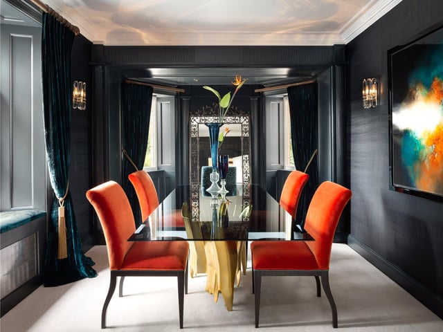 Dining room.