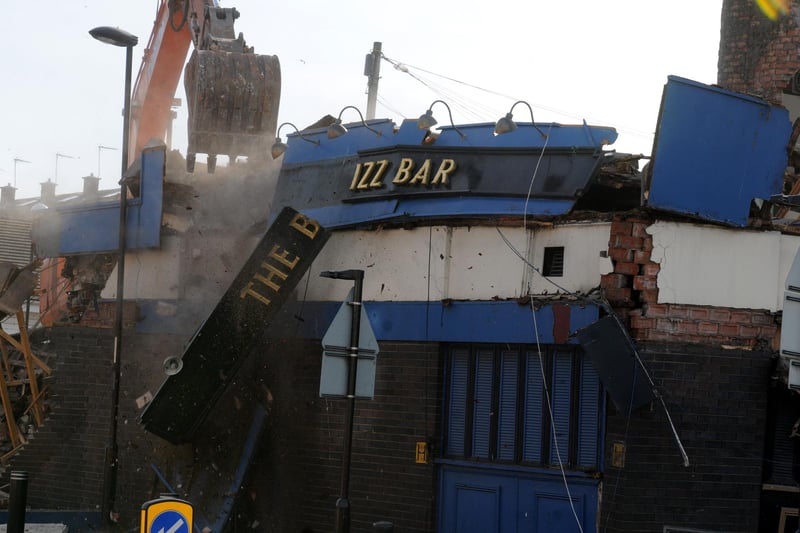 The demolition of Bizz Bar - a favourite of many readers!