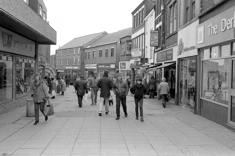 Do you remember Lowe Street looking like this in the eighties?