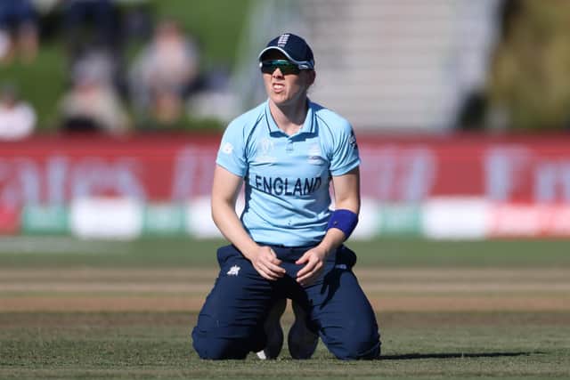 Heather Knight of England reacts during the 2022 ICC Women's Cricket World Cup Final match between Australia and England at Hagley Oval: Peter Meecham/Getty Images