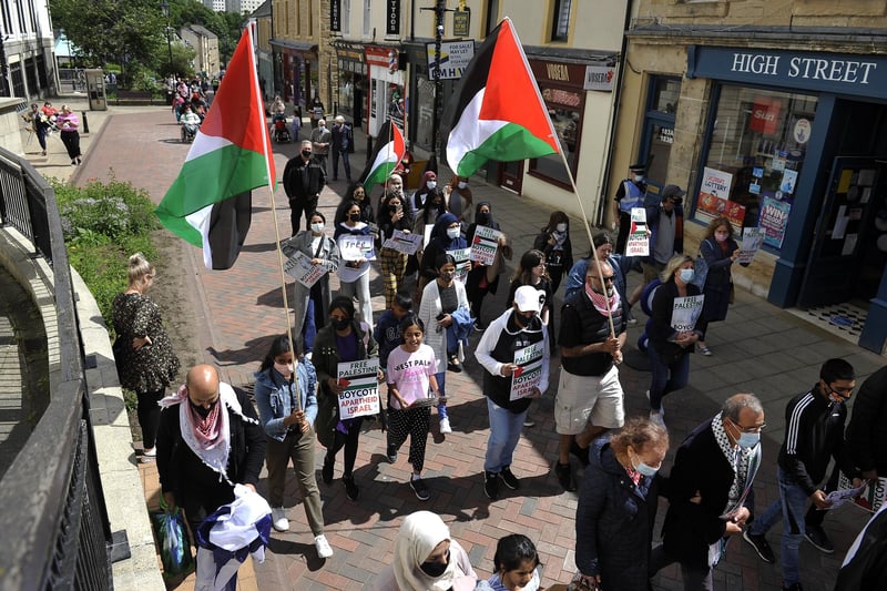 The Central Scotland Regional Equality Council, Al Masaar SCIO and Falkirk Central Mosque arranged for a Palestine peace rally to take place in High Street, Falkirk. Picture: Michael Gillen.