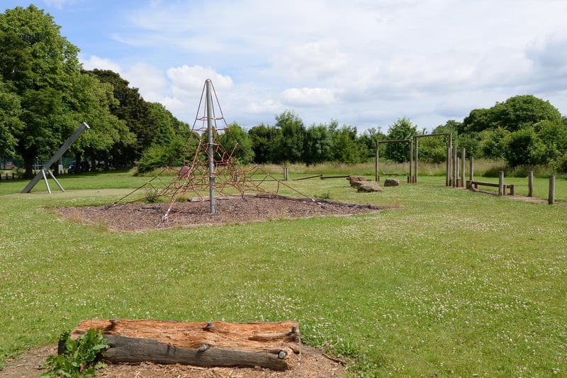Cantley Park. NDFP-29-06-21-PlaygroundACantleyPark 5-NMSY