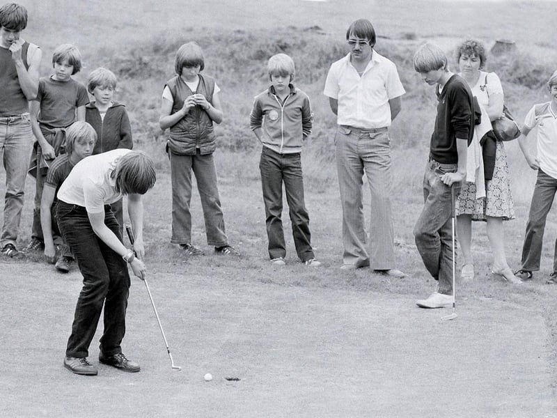 Did you play in the 1981 Par 3 golf tournament on Mansfield's Racecourse Park?