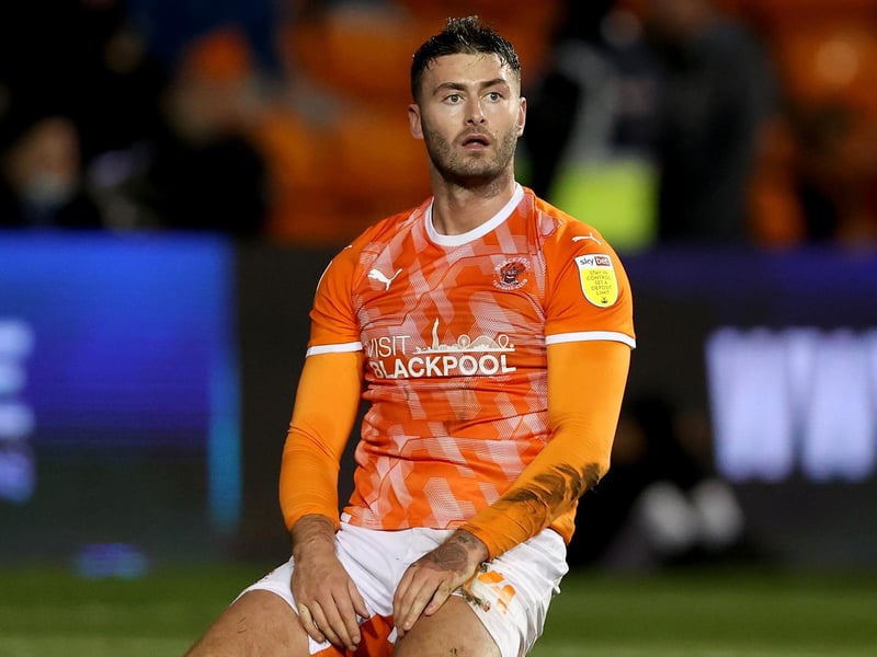Dowell’s former United teammate, and another member of the 2018/19 promotion squad, Madine has been let go by Blackpool following their relegation to League One. The striker was already facing a long spell on the sidelines after an ACL injury prematurely curtailed his season and is now looking for a new club