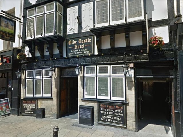 Selling items including pies and crumbles, it has a five food hygiene rating.