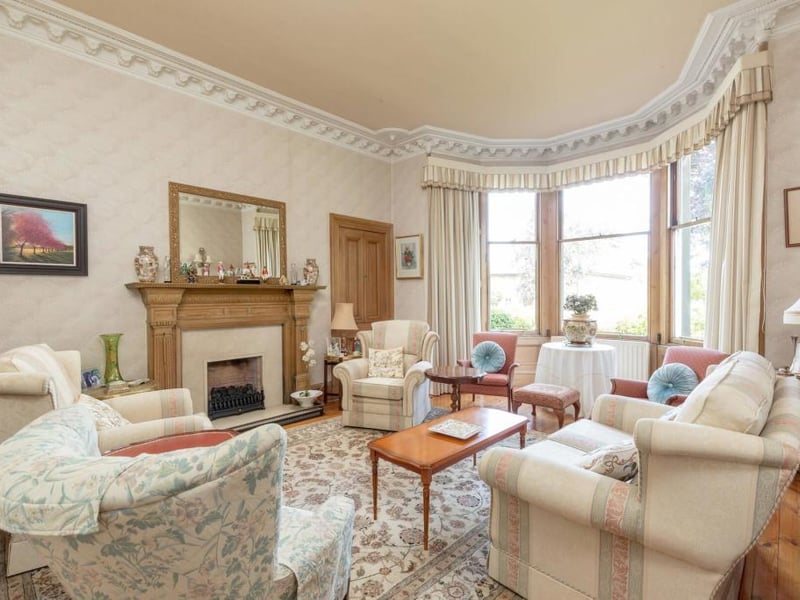 Drawing room.