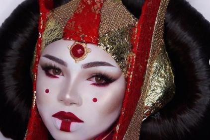 Jordan made the headpiece for this look with her dad.