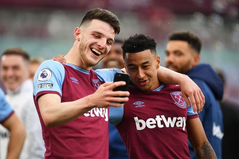 Manchester United are preparing to test West Ham's resolve with a £70 million bid for Declan Rice this summer. (Evening Standard) 

(Photo by Justin Tallis - Pool/Getty Images)
