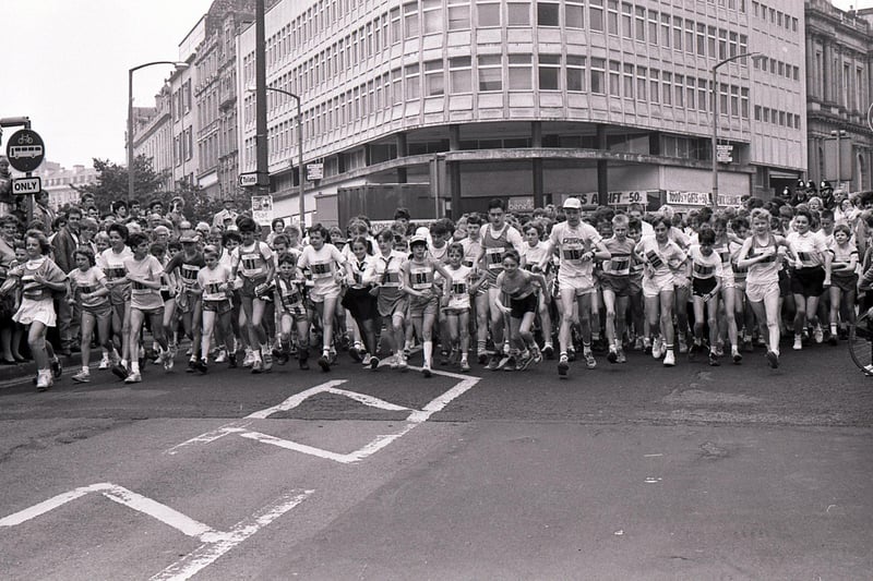 The start of the Junior Centenary Star Walk,  May 26, 1987