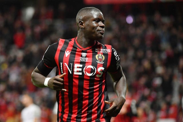 Chelsea are set to complete the signing of free agent defender Malang Sarr following his release from Nice on a five-year contract. (@FabrizioRomano)