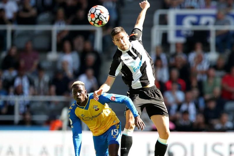 Fernandez hasn’t featured for Newcastle since before the international break. Ciaran Clark started as the left centre-back against Leeds but had a shaky first-half before improving in the second. Fernandez was solid in this position at the end of last campaign and may be in-line for a return to the side. (Photo by Ian MacNicol/Getty Images)