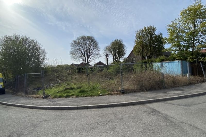 Land next to The Dell, Belmont Drive, Stocksbridge, with planning permission had a guide price of £130,000-£140,000. It sold for £176,000.