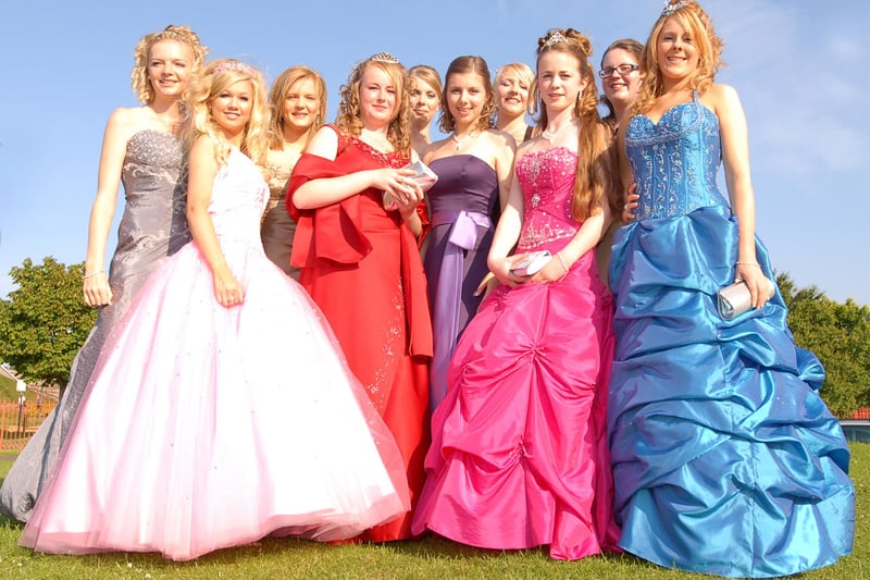 Who can tell us more about the Harton 2008 prom?
