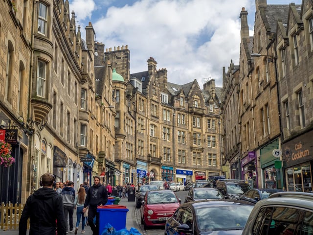 It should come as no surprise, but local detective show Rebus was shot on location in the city. The brainchild of Edinburgh novelist Ian Rankin, saw his creation brought to life by Ken Stott. The tv show which began in 2000 features familiar sights such as Arthur’s Seat, Cockburn Street and the Water of Leith.