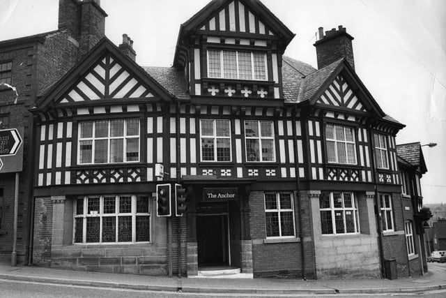 Chesterfield then and now. Anchor Inn St Marys Gate Chesterfield Robbery 12 May 1975