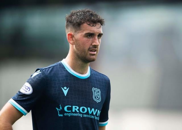 Dundee are preparing to lose their midfielder Shaun Byrne. The 28-year-old is wanted by Lincoln City and Bradford City with his contract expiring in the summer (Dundee Courier)