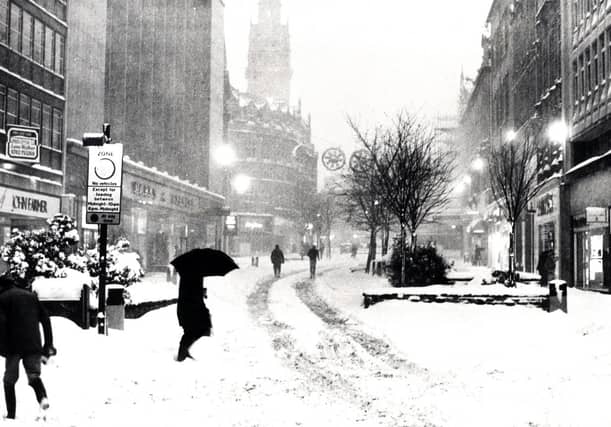 Snow in Fargate, Sheffield, on February 14, 1986