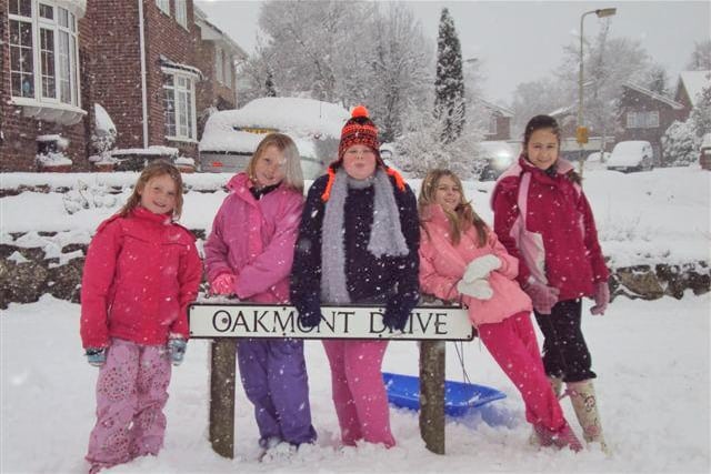 Oakmont Drive at Waterlooville, from l-r - Sophie Beattie (7), Amelia Beattie (9), Jayne Skinner (10), Chloe Betts (11) and Katie Edmonds (11).