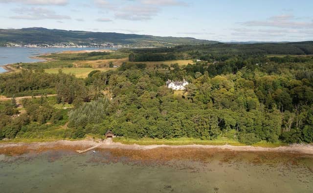 Castleton House and foreshore to Loch Fyne.