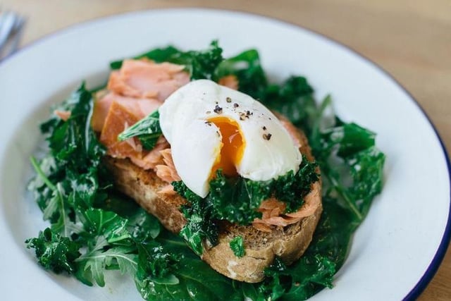 Enjoy brunch dishes, such as Belhaven smoked salmon on toast with crispy kale, smoked chilli butter and a poached egg, all day at this cosy cafe.