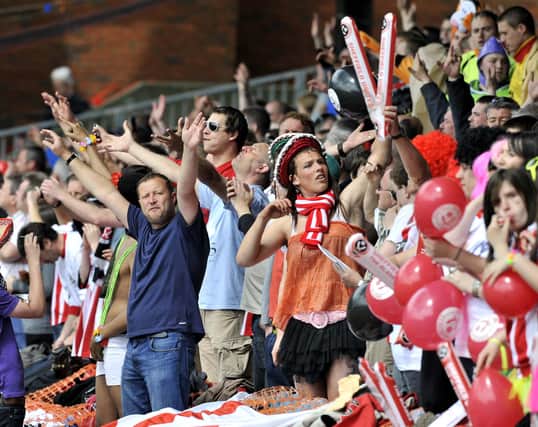 United fans dressed up at Crystal Palace in May 2009