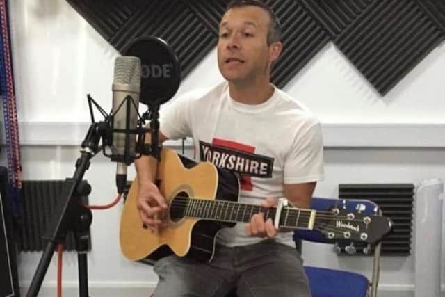 Singing plumber Paul Ballington has released a new song during the lockdown.