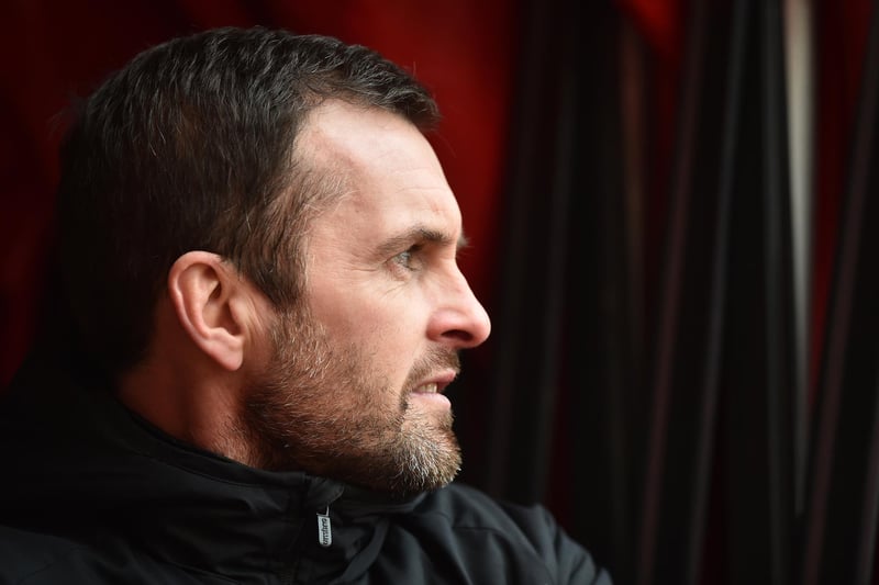 Luton Town boss Nathan Jones has revealed he could be without key defensive duo Sonny Bradley and Tom Lockyer until after the upcoming international break. The former has a thigh injury, while the latter has an ankle problem. (Luton Today)