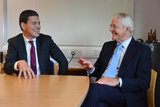 Who did David Miliband (sitting here, left of John Major) replace as MP for South Shields in 2001?