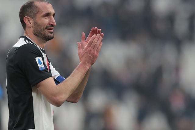 Veteran Juventus and Italy defender Giorgio Chiellini has said Real Madrid centre-back Sergio Ramos's challenge on Liverpool's Mohamed Salah that forced the Reds striker off injured in the 2018 Champions League final was a "masterstroke". (Marca)