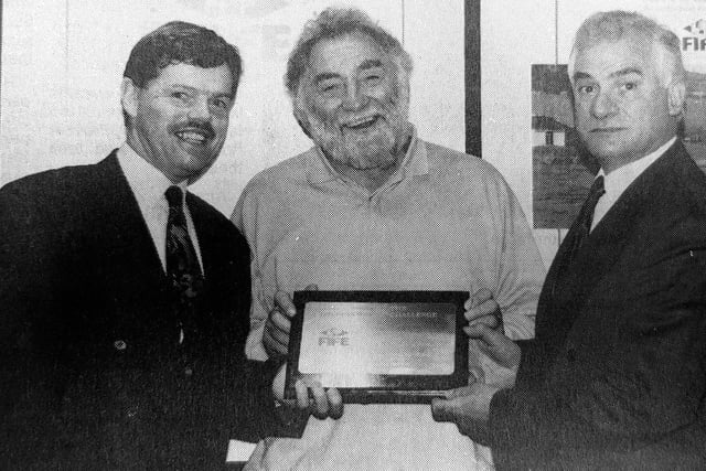 Celebrity botanist David Bellamy was in Kirkcaldy in 1992 to present an award. Floor covering manufacturer Forbo-Nairn were given a Fife Environmental Award for increasing their recycling at its plant.