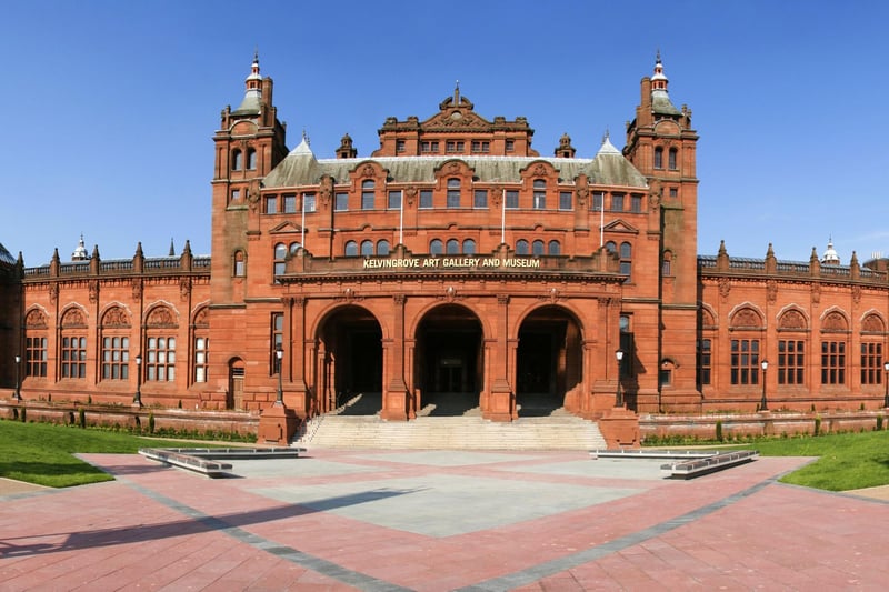 The building opened in 1901 and has been a firm favourite of Glaswegian’s for over 100 years. It was designed by Sir John William Simpson and is built in the Spanish Baroque style with funding for the gallery coming from the 1888 International Exhibition in Kelvingrove Park. 