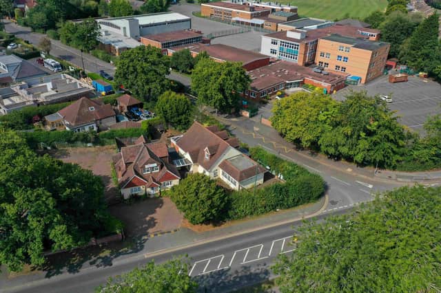 Specifically called out as a “top place to live” in the West Midlands for 2025; described as a rural-village with commuter links.
Offers a blend of village lifestyle and accessibility to Birmingham by train.
Commute time: 27 minute drive. Train: 24 minutes