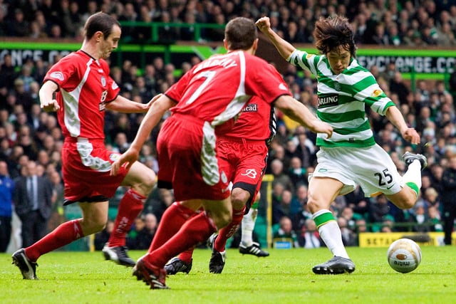 Shunsuke Nakamura bagged a hat-trick after Jack Ross had been red carded in the 28th minute. Scott Brown even helped himself to a rare double. Marc Crosas and a John Potter OG completed the scoring