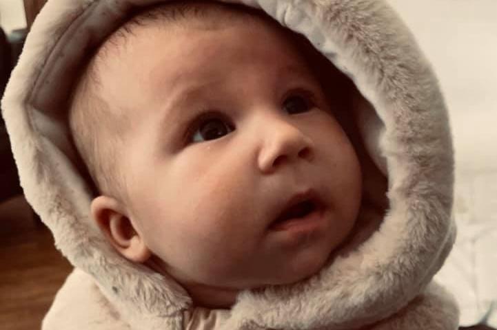 Rebecca Ostcliffe, said: "Isla Bella-Rae Owen 🤍 Born 19/08/20 weighing 9lb 6oz."