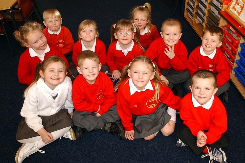 So smart in their new uniforms at Manor Primary School iD3689 HARTLEPOOL MANOR PRIMARY NEW STARTERS CHRISTMAS 2003