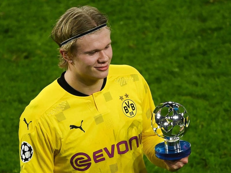 Chelsea are considering including Timo Werner in a part-exchange deal with Borussia Dortmund to bring Norwegian sensation Erling Haaland to Stamford Bridge in the summer. (Football Insider)
