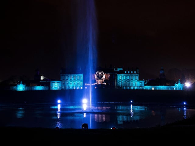 Hopetoun House grounds like you have never seen it before.