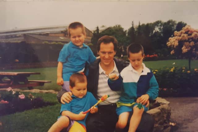 Young Oliver with two of his brothers and his dad Chris