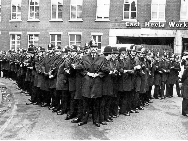 Police lines outside Hadfields Limited, East Hecla Works, during the 1980 steel strike