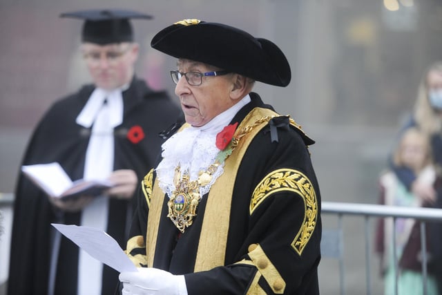 Lord Mayor Cllr Tony Downing read the poem ‘A Soldier’s Cemetery’ by John William Streets at the service.