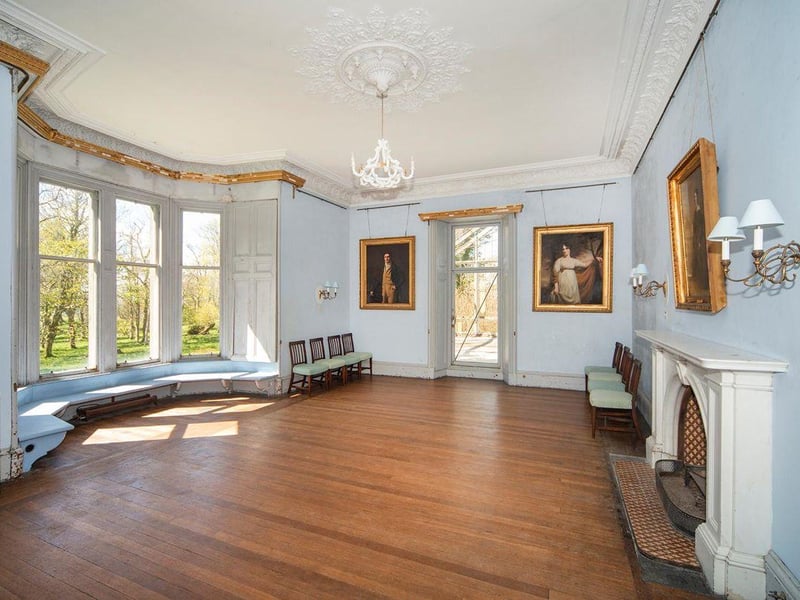 Drawing room.