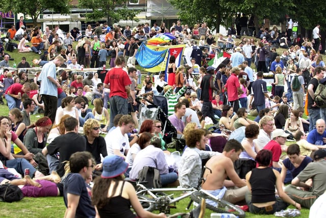 Crowds at the first Peace In The Park on Devonshire Green in 2003.