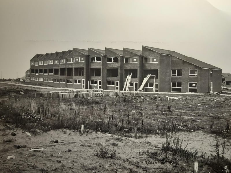 Houses under construction on Huntingdon Road in 1976
