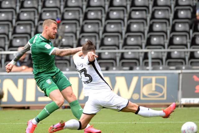 Owls Connor Wickham fires in a shot. Pic Steve Ellis