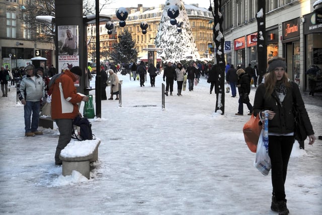 Sheffield's major shopping street Fargate waiting to be gritted 48 hours after the heavy snow. Picture taken December 3, 2010