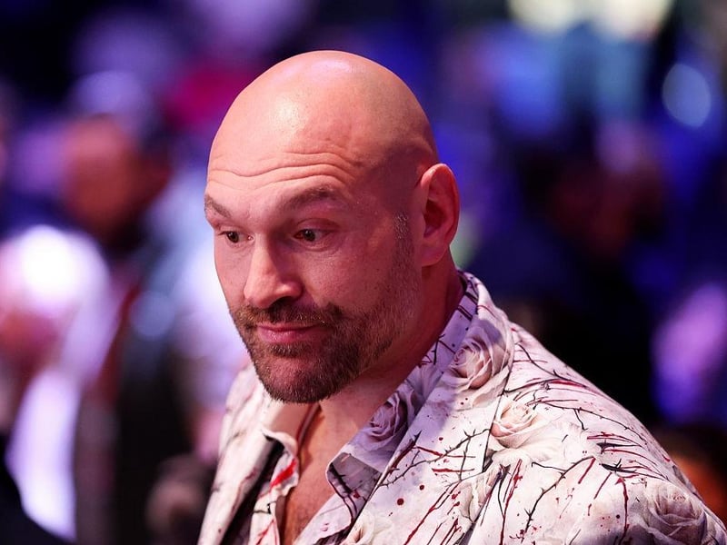 Kellie Louise: "Tyson fury!"