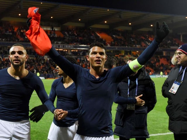 A number of English clubs - including Arsenal, Everton, Wolves, Newcastle and West Ham - are open to making a contract offer to Paris Saint-German defender Thiago Silva. (90min)