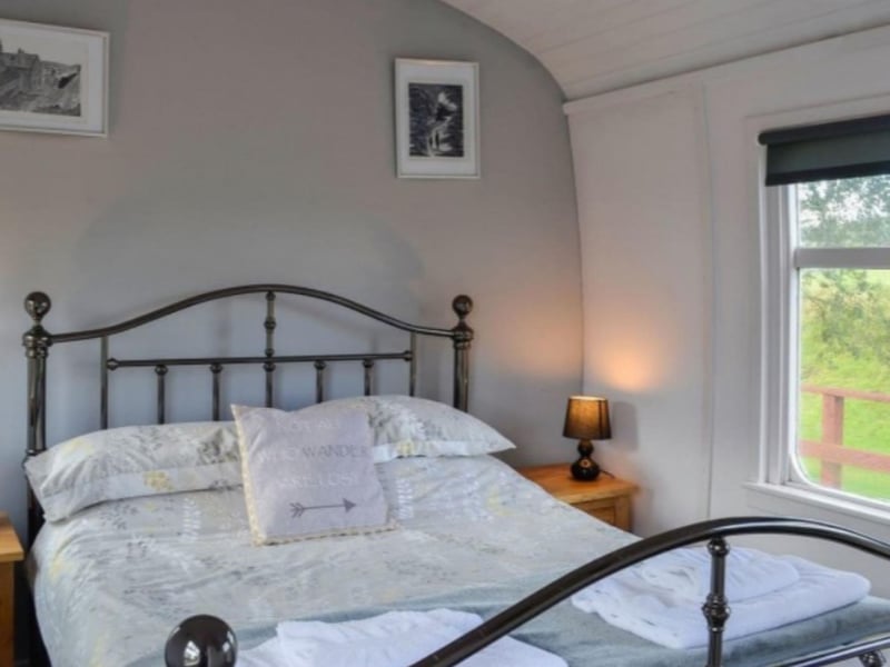 The two double bedrooms have ensuite bathrooms.