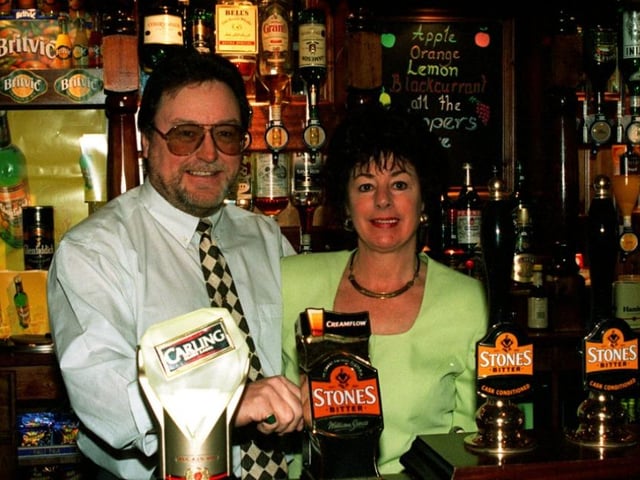 Jim and Linda Elliot at the Cherry Tree pub, Carterknowle Road in 1997